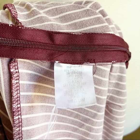 Poof Red Stripe Spaghetti Strap Stretch Side Zip Wide leg Jumper Jumpsuit Size M - Picture 5 of 6